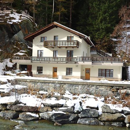 Haus Pickelschmiede Apartment Saas-Grund Exterior photo